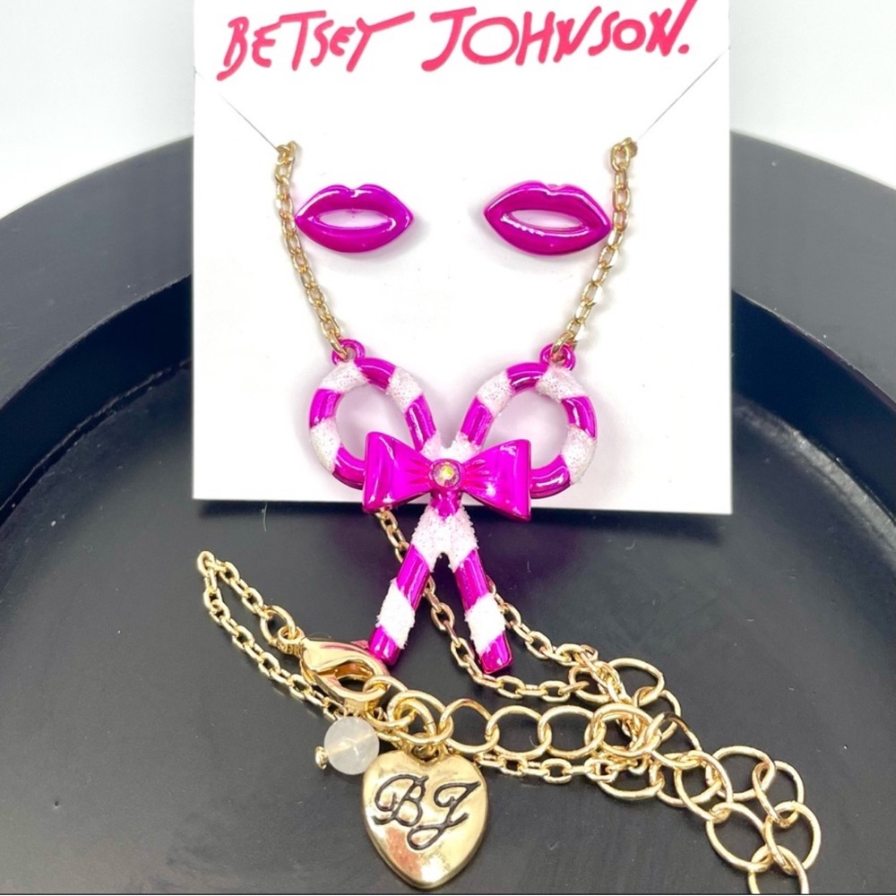 Betsey Johnson Cindy Lou PEPPERMINT TWIST Candy Cane Necklace earrings set NWT